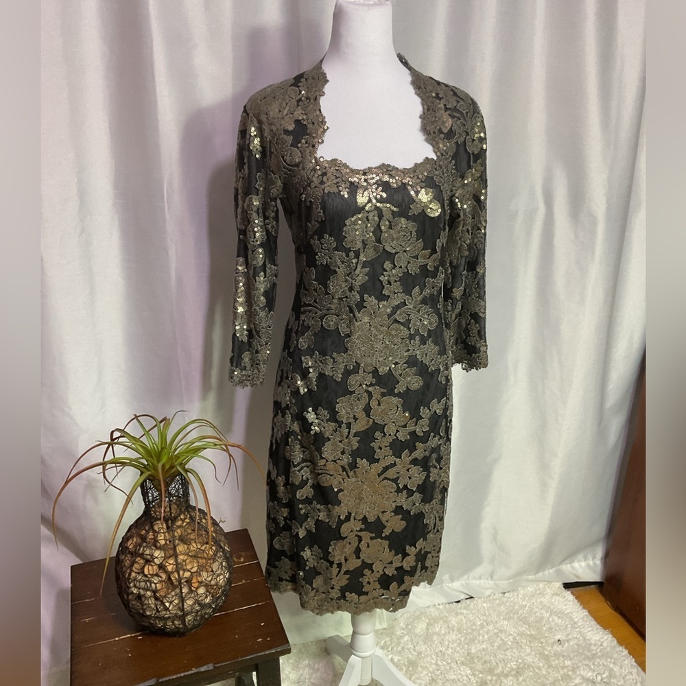 tadashi shoji gold lace dress | Dresses | Tadashi Shoji Black Fitted Plunge